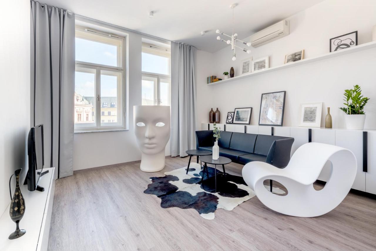 Apartmanovy Dum U Tomana Готель